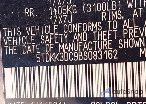 2011 Toyota Sienna Le V6 z USA, uszkodzony, nr VIN 5TDKK3DC9BS083162